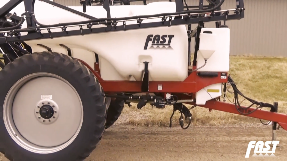 FAST AG Short Coupled Trailer Sprayer Design